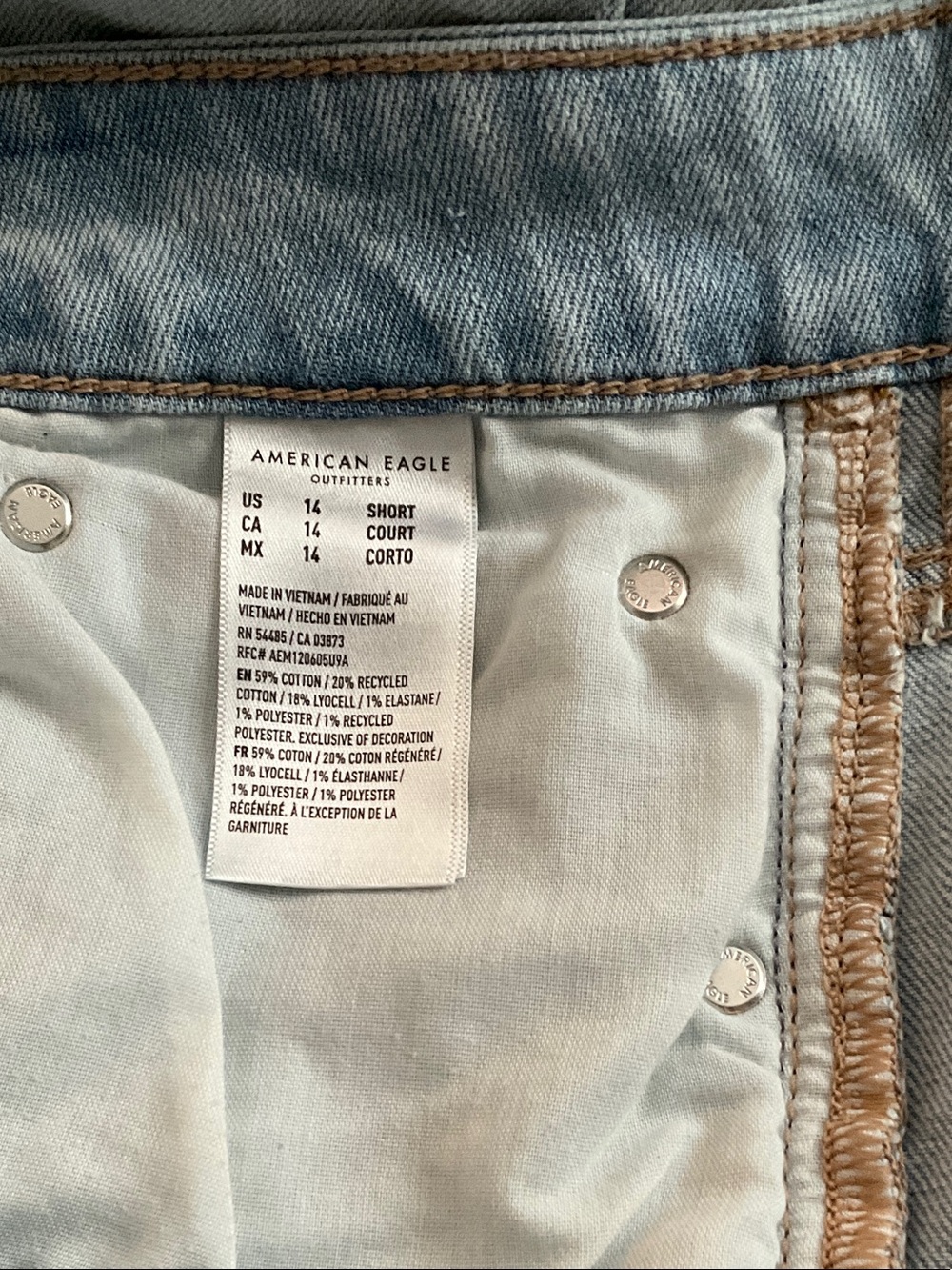 American Eagle Outfitters Woman’s Light Wash Baggy Wide Leg Size 14S - EUC - Picture 7 of 8